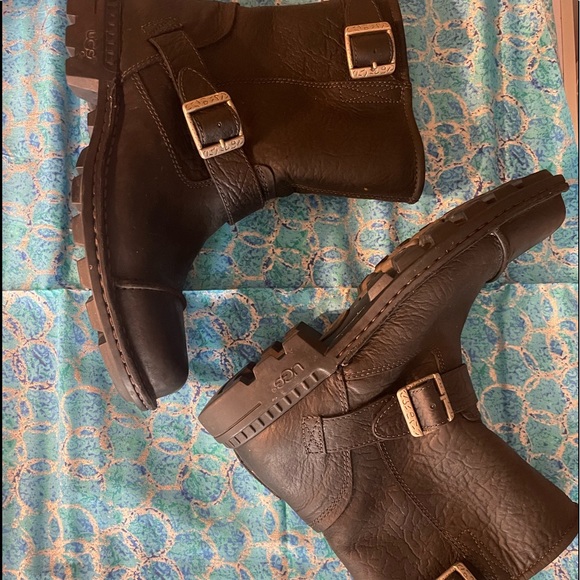 Mens Uggs Motor Cycle Boots - Picture 2 of 4